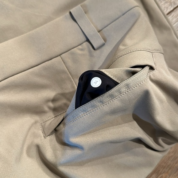 Lululemon Commission Pant Classic - Picture 2 of 7